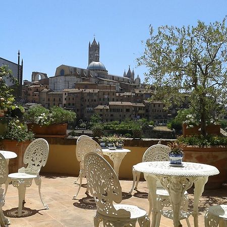 Residenza D'Epoca Campo Regio Relais Bed and Breakfast Σιένα Εξωτερικό φωτογραφία