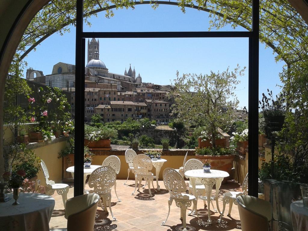 Residenza D'Epoca Campo Regio Relais Bed and Breakfast Σιένα Εξωτερικό φωτογραφία