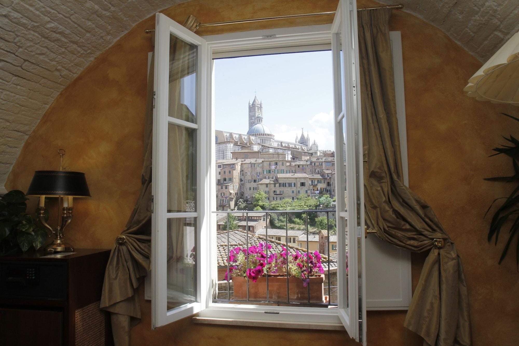 Residenza D'Epoca Campo Regio Relais Bed and Breakfast Σιένα Εξωτερικό φωτογραφία