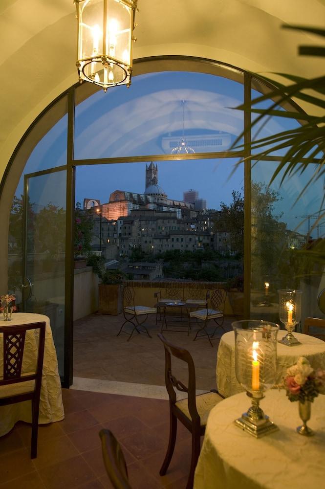Residenza D'Epoca Campo Regio Relais Bed and Breakfast Σιένα Εξωτερικό φωτογραφία