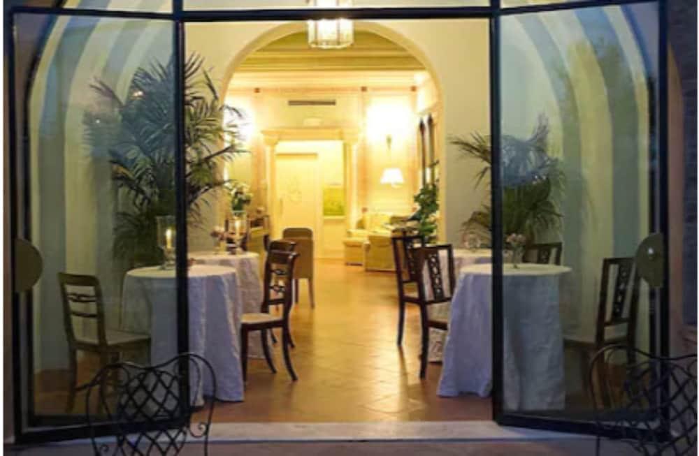 Residenza D'Epoca Campo Regio Relais Bed and Breakfast Σιένα Εξωτερικό φωτογραφία