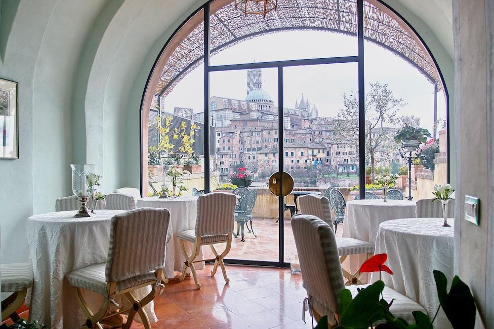 Residenza D'Epoca Campo Regio Relais Bed and Breakfast Σιένα Εξωτερικό φωτογραφία