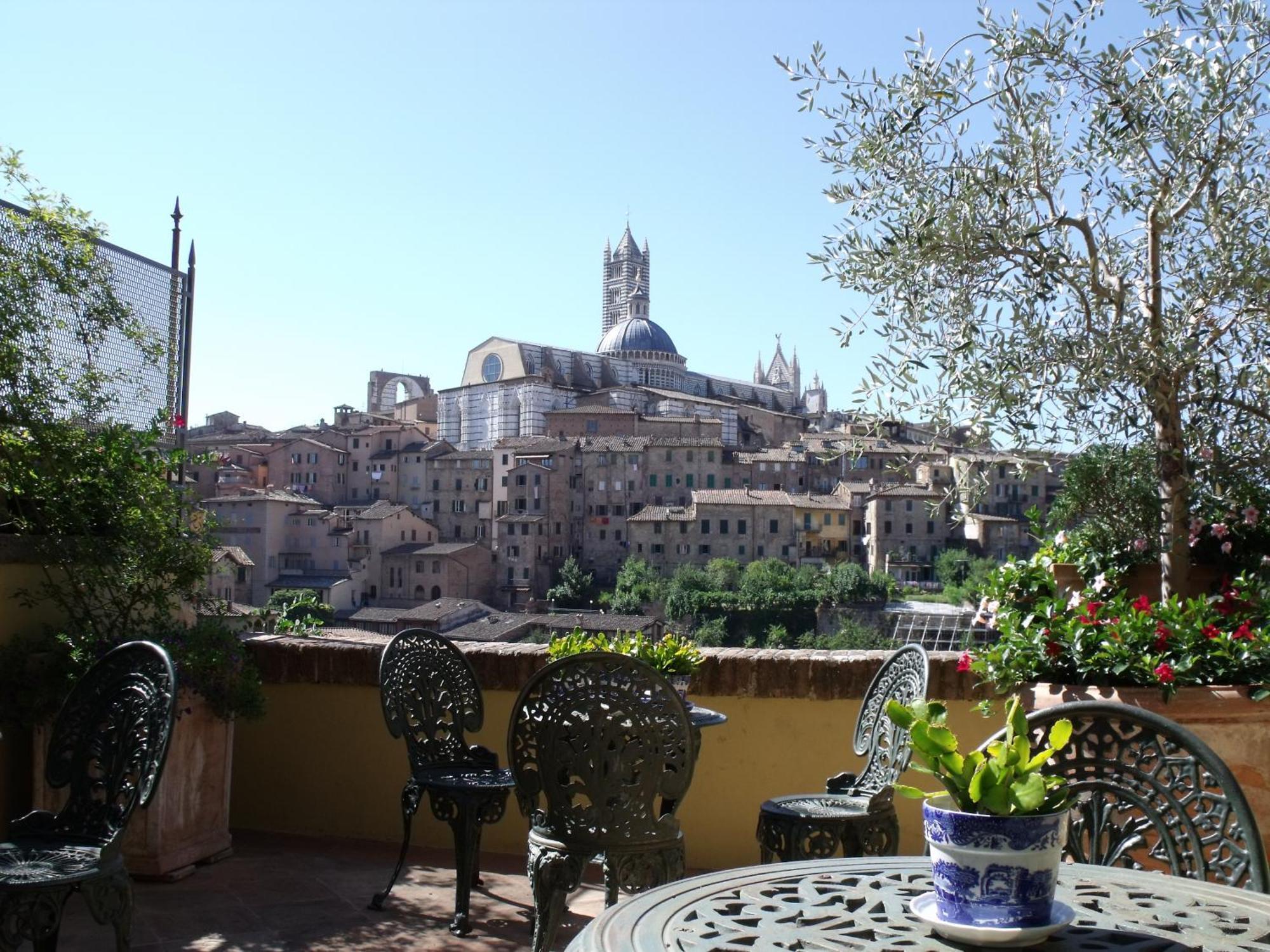 Residenza D'Epoca Campo Regio Relais Bed and Breakfast Σιένα Εξωτερικό φωτογραφία