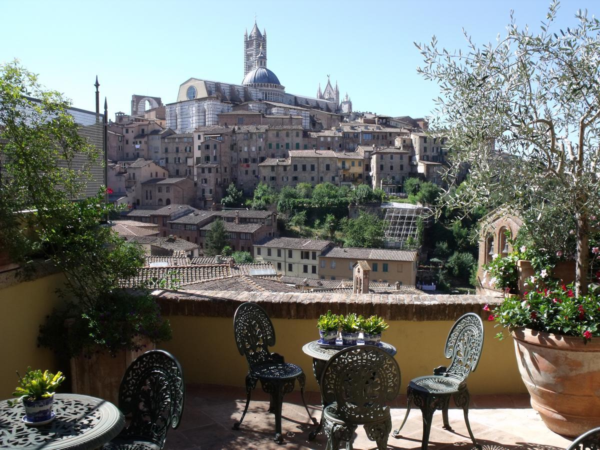 Residenza D'Epoca Campo Regio Relais Bed and Breakfast Σιένα Εξωτερικό φωτογραφία